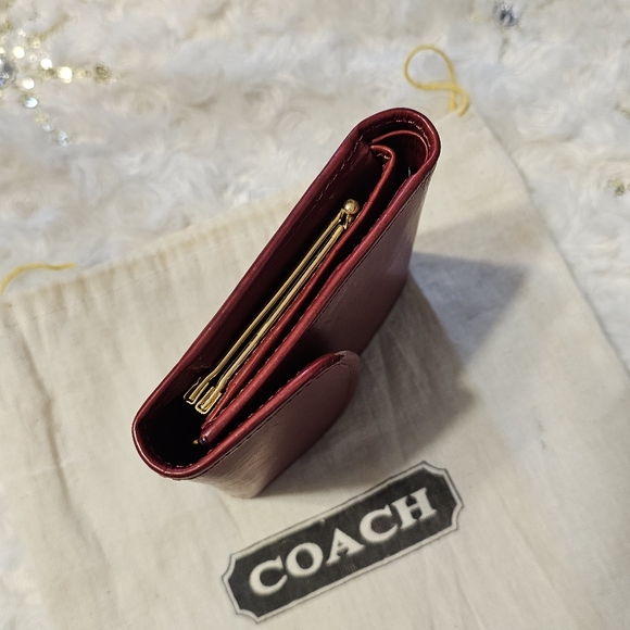 Vintage Coach Water Buffalo Leather Kisslock Wallet / French Purse ( Red ) - Picture 11 of 14